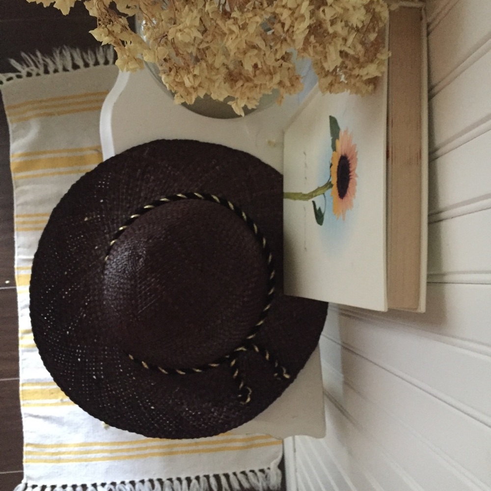 Cute chocolate brown straw hat - Picture 6 of 7